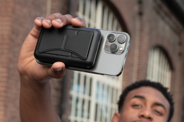 Logotrade Geschäftsgeschenke das Foto: Urban Vitamin Sonoma 10.000mAh Powerbank aus RCS Kunststoff