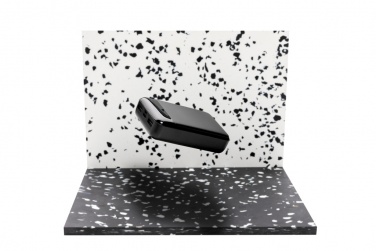 Logotrade Firmengeschenke das Foto: 10.000 mAh Powerbank aus RCS Standard recyceltem Kunststoff