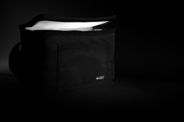 Logotrade Geschäftsgeschenke das Foto: Swiss Peak AWARE™ 1200D Deluxe Kühltasche für 8 Dosen