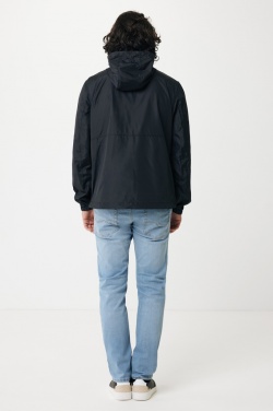 Logotrade Logogeschenke das Foto: Iqoniq Logan Lightweight Jacke aus recyceltem Polyester