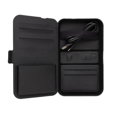 Logotrade werbemittel das Foto: Swiss Peak Travel-Case aus RCS rec. PU mit 3-in-1-Charger