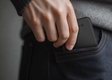 Logotrade Werbegeschenke das Foto: Urban Vitamin Pomona 5000mAh Qi2.2 25W magnetische Powerbank