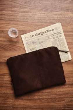 Logotrade promotional giveaway picture of: VINGA Hunton laptop case