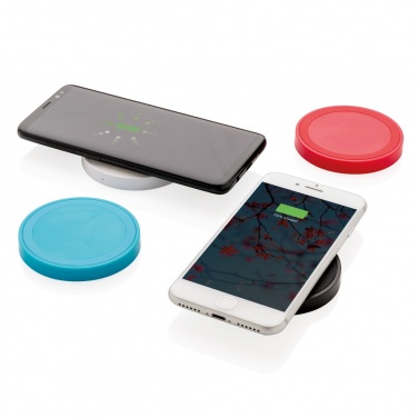Logo trade promotional giveaway photo of: 5W wireless charging pad round