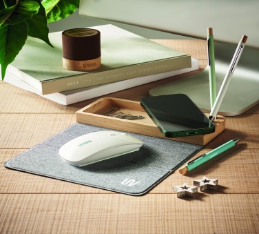 Logo trade promotional gifts image of: Wireless charger in bamboo 15W