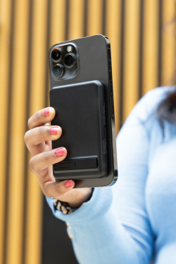 Logotrade promotional merchandise picture of: Zen RCS rplastic 5000 mah 5W magnetic bamboo powerbank