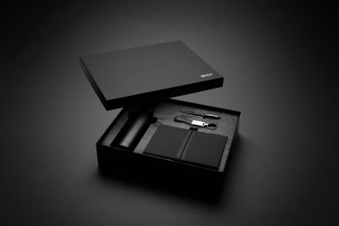 Logo trade promotional items picture of: Swiss Peak RCS deluxe business gift set w/ water bottle