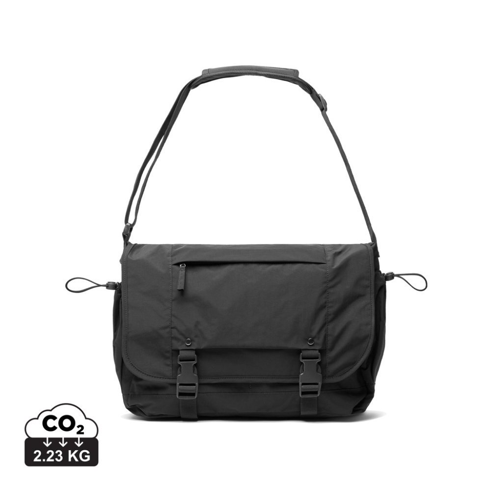 Logo trade advertising products image of: KENTO URBAN RCS recycled nylon 15.6 inch Messenger