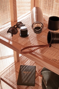 Logo trade ärikingituse pilt: VINGA Bratzy kohvilauamäng