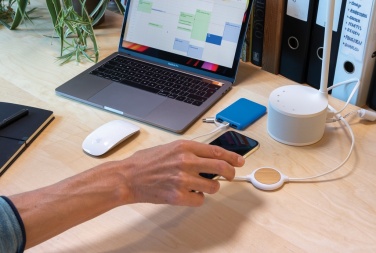 Logo trade ärikingi pilt: Kolm-ühes kaabel 5W bambusest juhtmevaba laadijaga