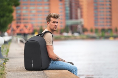 Logo trade firmakingituse pilt: Bobby Hero tavaline, vargusevastane seljakott