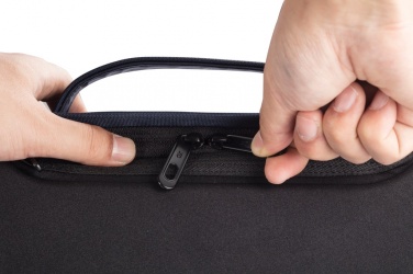 Logo trade firmakingitused foto: Bobby Bizzi vargusvastane seljakott ja kohver