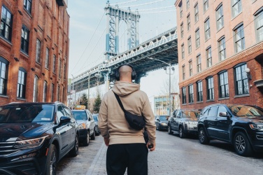 Logotrade firmakingi foto: Crescent AWARE™ RPET poolkuu kott