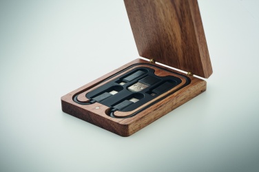 Logo trade ärikingituse pilt: 3-ühes kaablikomplekt