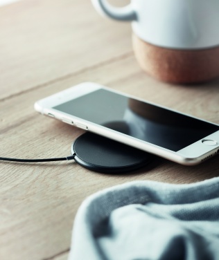 Logotrade firmakingi foto: Magnetiline juhtmevaba laadija 10W