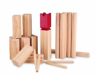 Logotrade reklaamkingitused pilt: Pinewood õues viskemäng