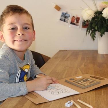 Logo trade reklaamkingituse pilt: Laste värvimisraamat värviliste pliiatsitega FORIO