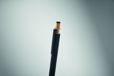 Logotrade firmakingituse foto: BERGAMO ++ taaskasutatud alumiiniumist pastakas