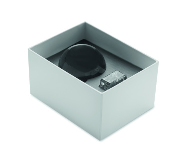 Logo trade ärikingi pilt: Klaasist ümmargune auhind