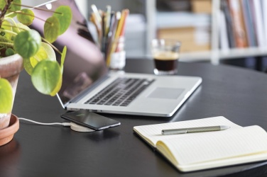 Logotrade mainoslahja tuotekuva: 5W langaton latausalusta vehnänoljesta