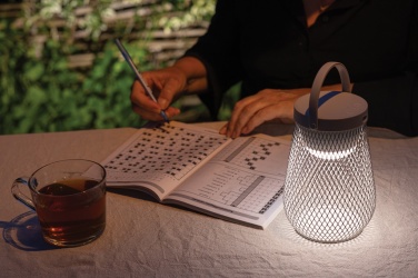 Logotrade mainostuote tuotekuva: Aurora USB-ladattava pöytävalaisin RCS kierrätysmuovista