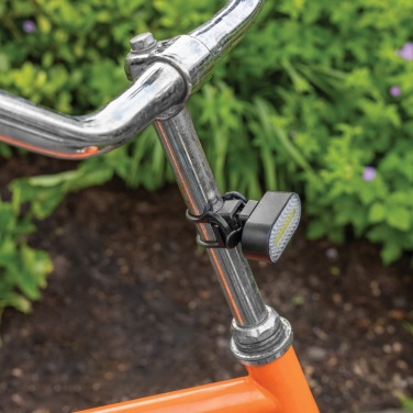 Logotrade liikelahja mainoslahja kuva: Lumino RCS kierrätysmuovinen USB-ladattava pyörävalosarja