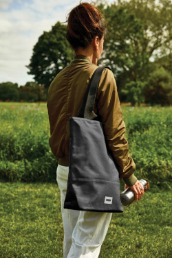 Logo trade liikelahjat mainoslahjat kuva: Black+Blum 16 L eristetty kauppa-/retkilaukku