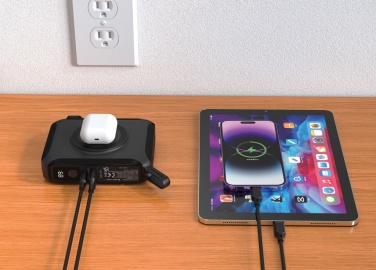 Logotrade Ideja dāvanas foto: Urban Vitamin Oxnard 5 in 1 65W universālais lādētājs