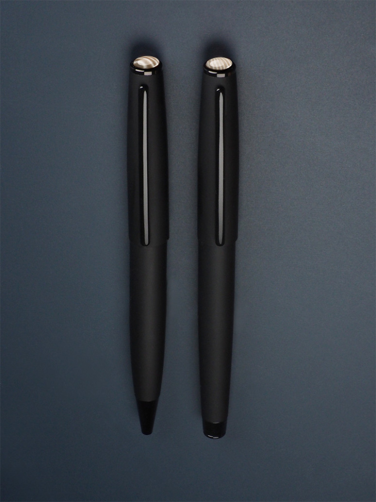 Logotrade logo dāvanas foto: Strīpainā krama pildspalvu komplekts 1284036