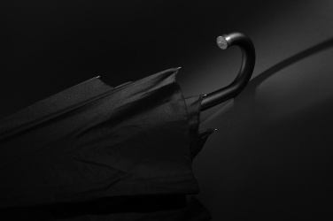 Logotrade korporatīvās dāvanas foto: Swiss Peak Vero Aware™ RPET 25 collu lietussargs ar greznu rokturi