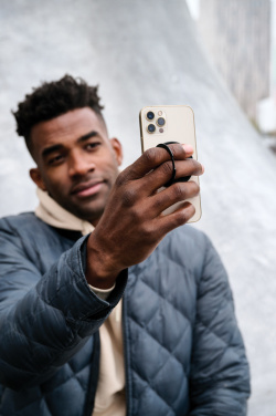 Логотрейд pекламные продукты картинка: Terra Magnetic RCS пластиковый магнитный держатель для телефона с кольцом