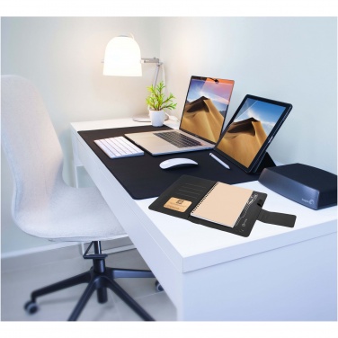 Logotrade profilprodukter bild: SCX.design O16 light-up A5-anteckningsbok med powerbank